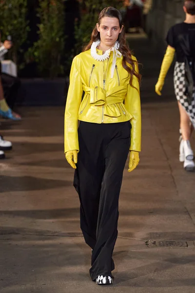 Look 21
